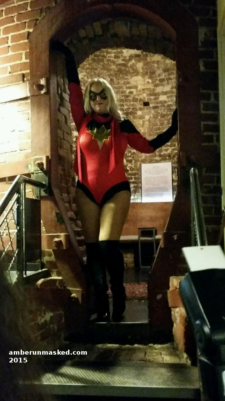 amber-cafe02-wm shw2015 moonstone ms marvel