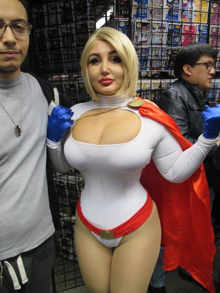 big apple cosplay power girl