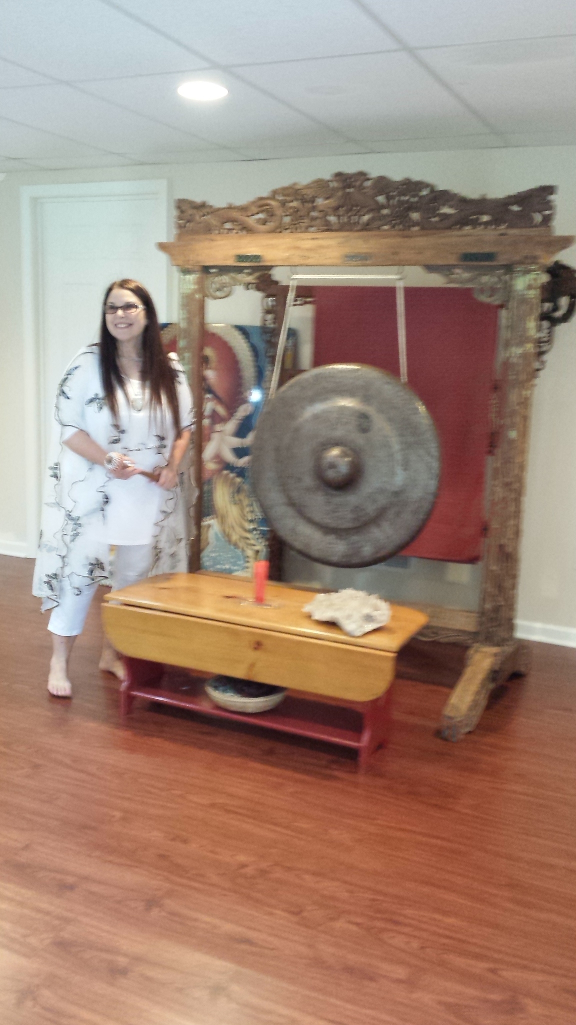 romy yoga immersion training Mary with gong